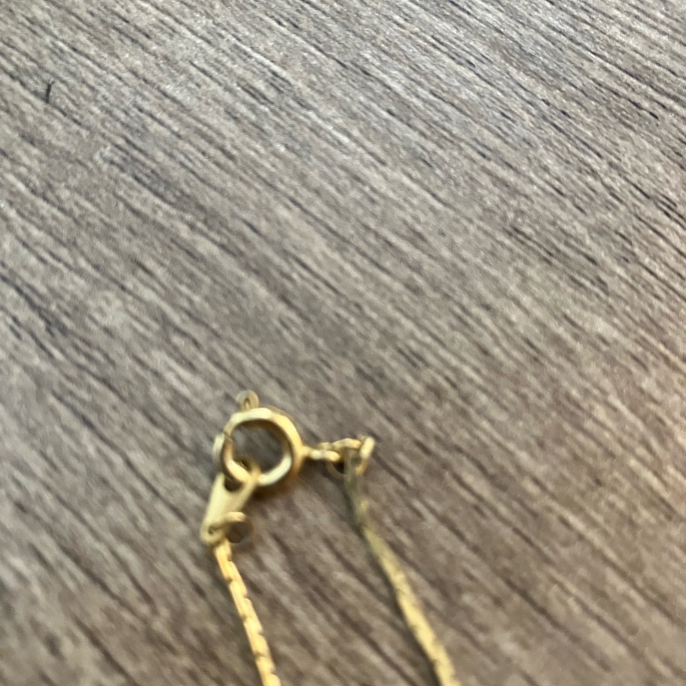 Vintage Gold Chain with Clear Heart Pendant - Picture 3 of 4